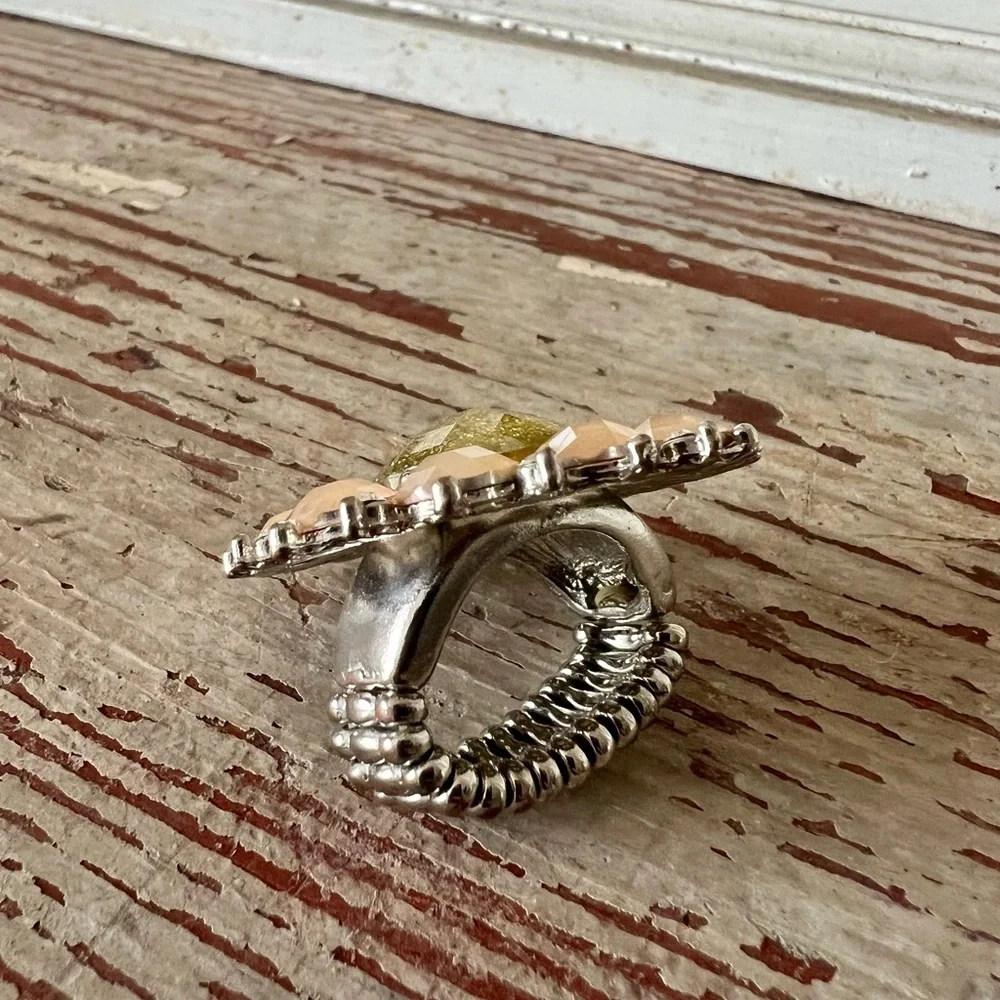 Pink and Gold Flower Stretch Ring